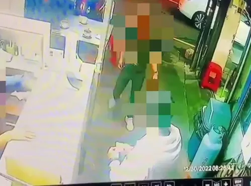 影/新竹買雞湯肢體衝突案　警方還原現場　指「雙方都有動手」