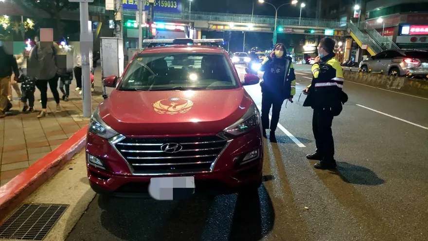 年初三手癢犯案！他偷「消防局小紅」闖北市躲夜市　警花3hrs逮人