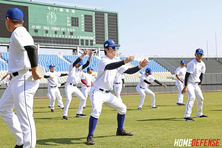 影/模擬大谷翔平球路！經典賽集訓　中職會長獻上「這台」秘密武器
