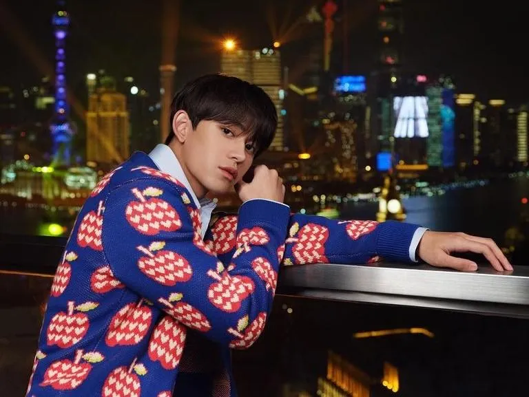 渣男風波後首露面！SM娛樂高層曬與Lucas合照　台韓粉絲怒罵：退團