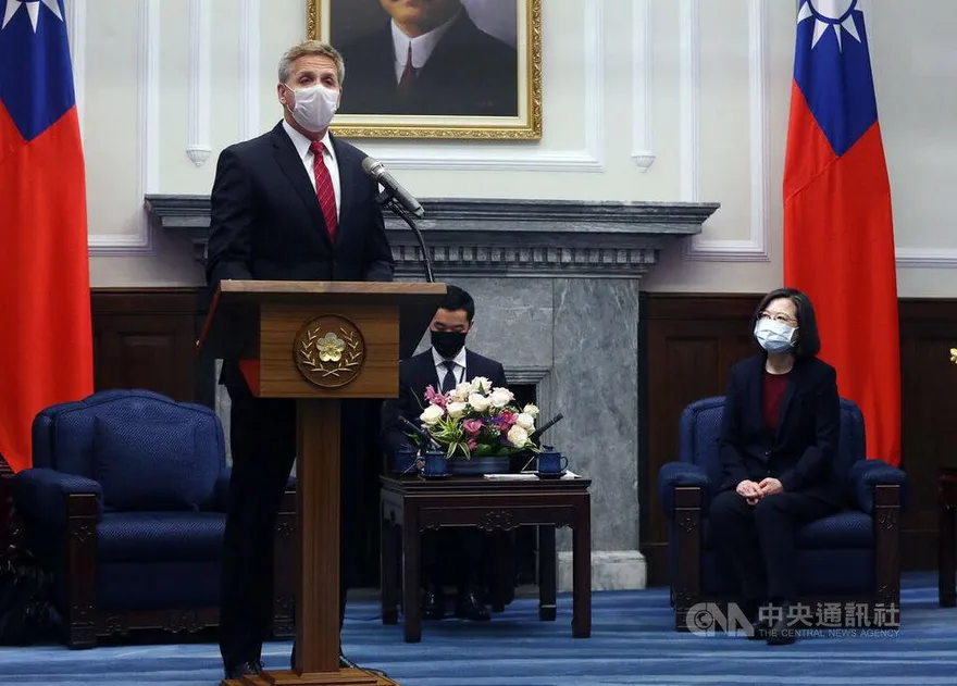 前美印太司令戴維森拜會蔡英文：台美可持續深化關係