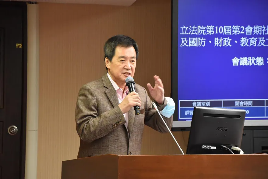 費鴻泰出殺招？嗆這件事「很不舒服」：擬將徐巧芯送考紀會