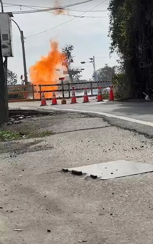 影/中油斗南管線汰換管線工程驚傳意外　烈焰噴竄「3層樓高」