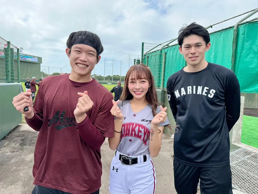 令和怪物也是「襄控」！佐佐木朗希合照林襄好害羞　見女神緊張到站開開