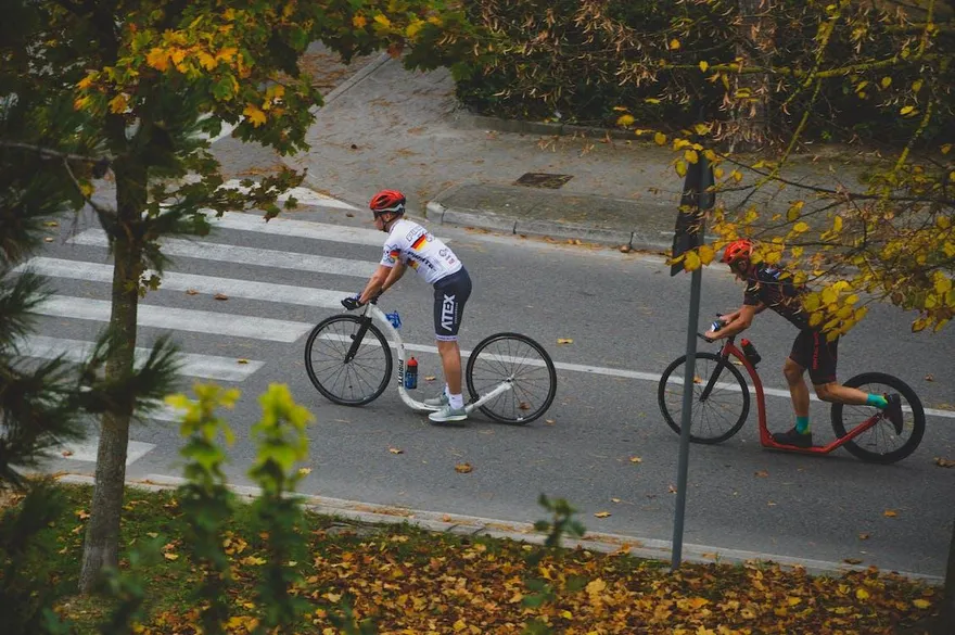 陸男單車環台被電死獲國賠463萬 法官判決關鍵因素曝：是中華民國人民