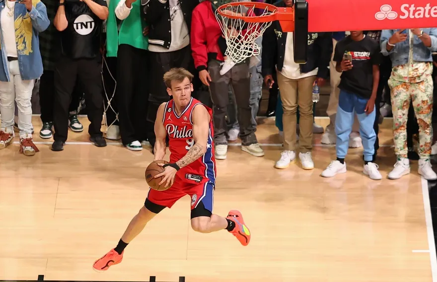 NBA明星賽/發展聯盟史上第1人！麥克隆勇「灌」三軍　3度滿分摘冠