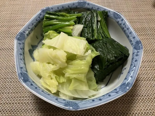 她「青菜只吃水煮」肉類也不碰！骨密度呈負數患「嚴重骨質疏鬆」