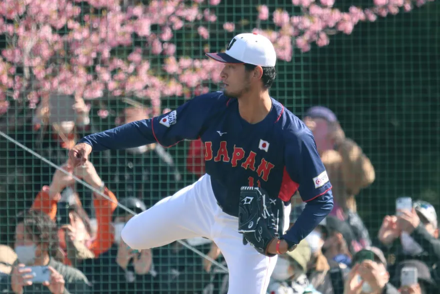 WBC經典賽/暌違4133天！達比修日本再登板　實戰BP被村神砲擊