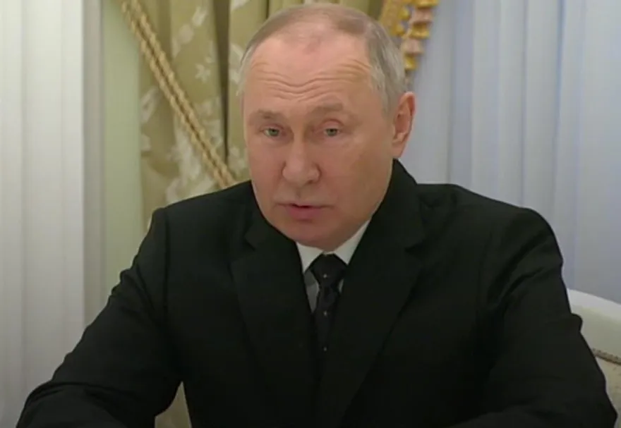 普丁與王毅會晤 稱「期待習近平訪俄」