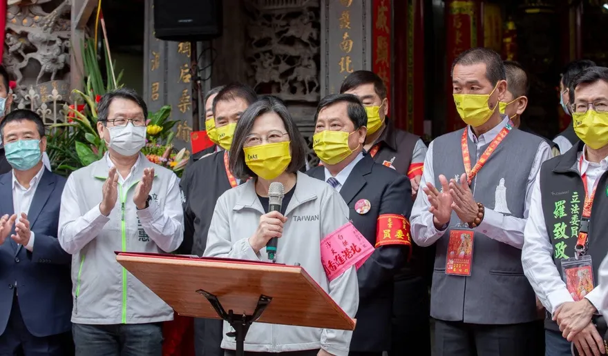 「蛋蛋危機」燒全台！蔡英文臉書竟PO這文　網氣炸開嗆不忍了