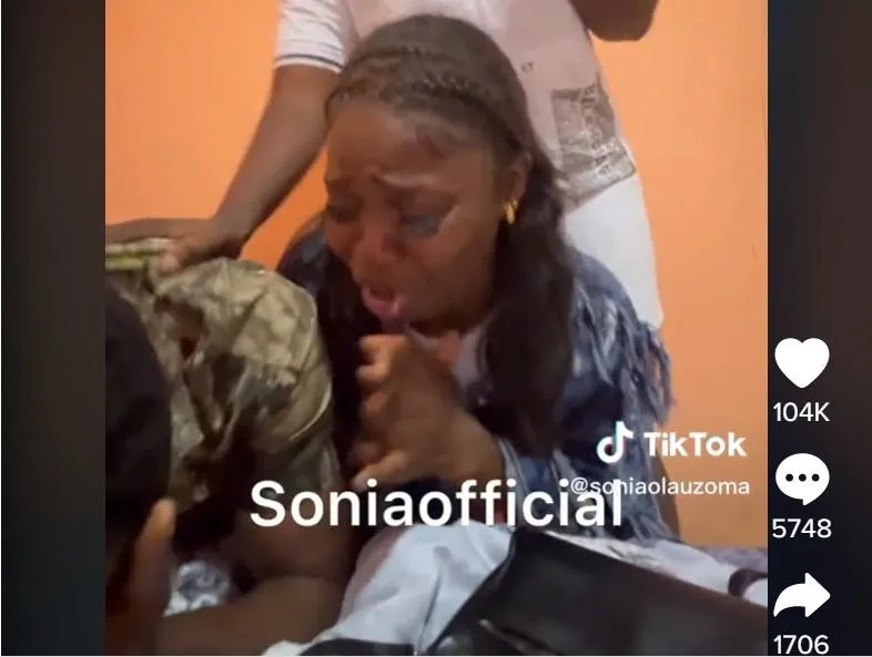 準新娘缺錢…婚前下海「賣自己」　踏進房驚見綠帽未婚夫傻眼下跪