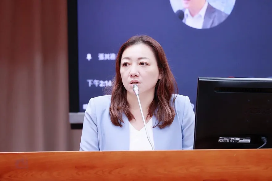 彈性放假「不補班」？陳琬惠轉達勞工心聲　林右昌臉色大變