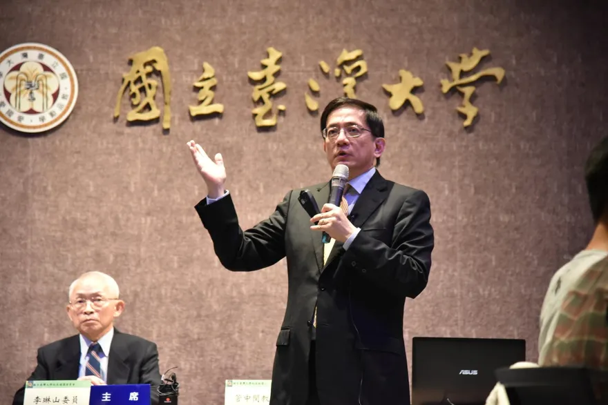 內定教育部次長！張廖萬堅當年「卡管」打手抹黑管中閔抄襲　管爺暴怒：不夠格