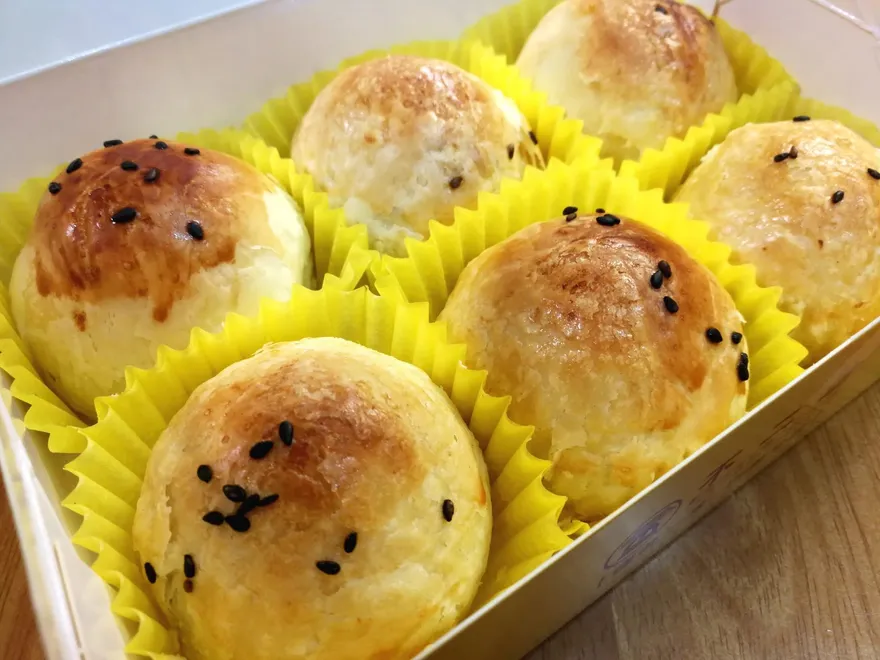 快訊/撐不住了！彰化不二坊蛋黃酥漲5元　20入禮盒破千元
