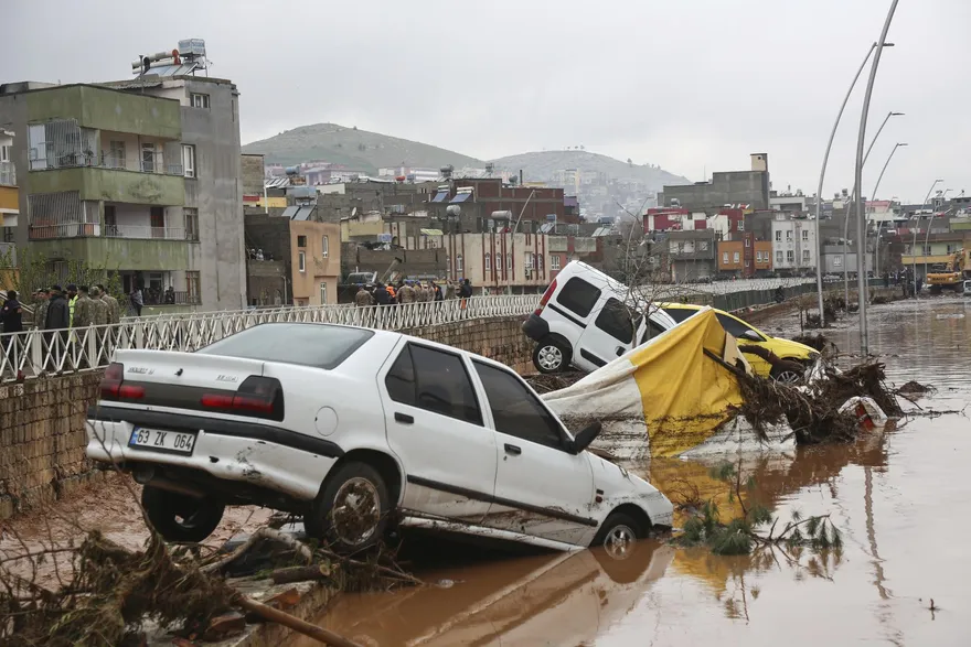 天災不斷！土耳其受暴雨洪水襲擊已釀14死　街道成滾滾河流