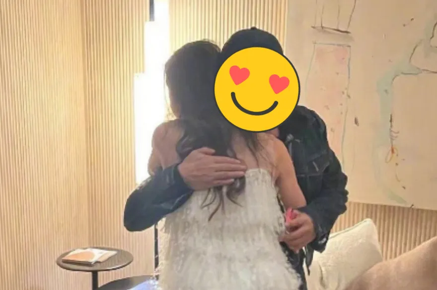 「功夫皇帝」李連杰現身！賀楊紫瓊封后「感動擁抱」　59歲現況曝光