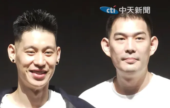 差點家庭失和！呂政儒愛妻趴沙發求「豪神」賞賜　林書豪調皮回：希望你老婆喜歡