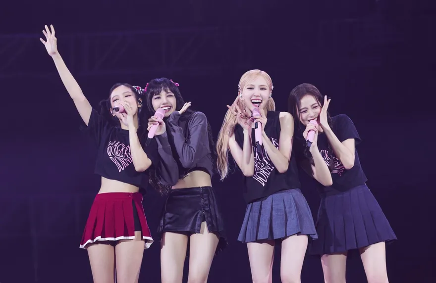 影/Jennie數度哽咽！BLACKPINK巡演正式結束…Lisa「未明確續約」恐成最後合體