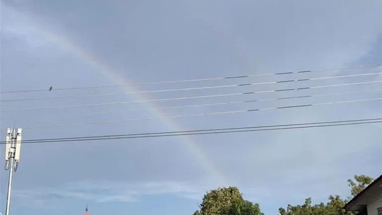 艾成親弟今出殯「天空現雙彩虹」！王瞳1舉動隔海悼念
