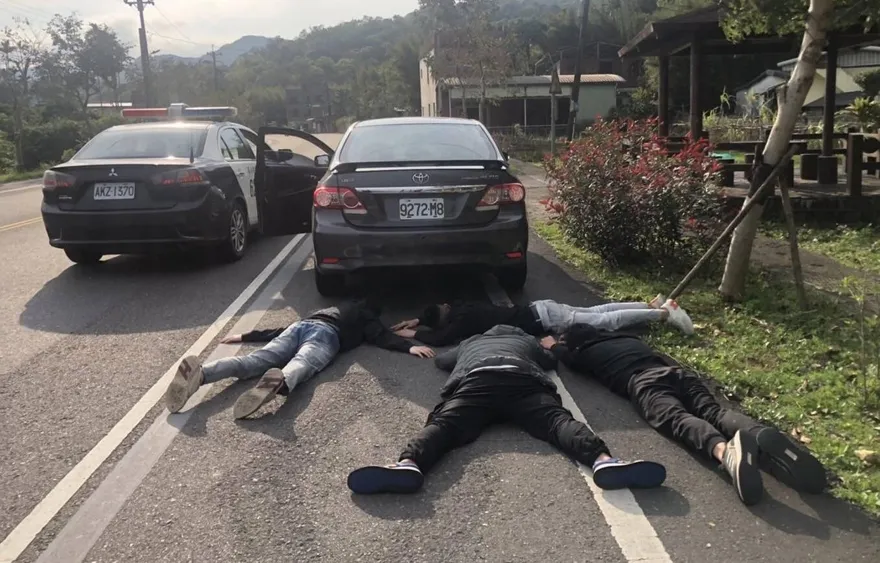 快訊/內湖銀行門口遭搶500萬　4嫌犯瑞芳遭攔截逮獲