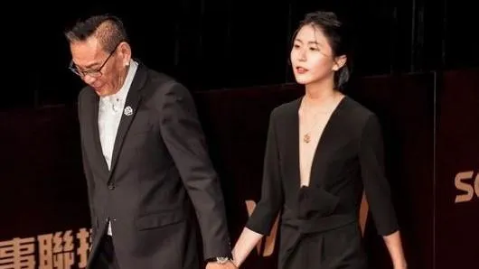 龍劭華冥誕將近！女兒千字文吐思父之情：失去父親像失去了整個家
