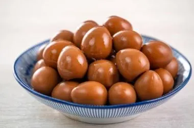 「捍衛自己跟蛋的尊嚴」！台中警官獲店家贈滷蛋竟被po文開酸　不忍了怒開吉