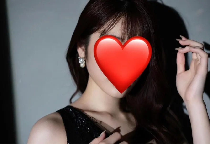 顏值最高暗黑女神是「她」？「美到不知為何要下海」妹子正面清晰照曝