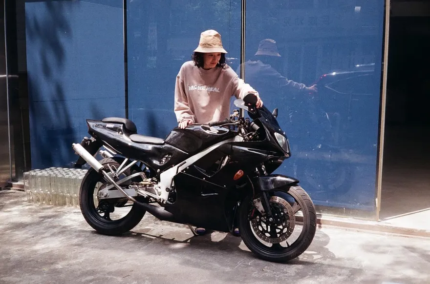 送亡弟愛車去更有意義的地方！孟耿如曝催淚故事：愛不需靠東西承載