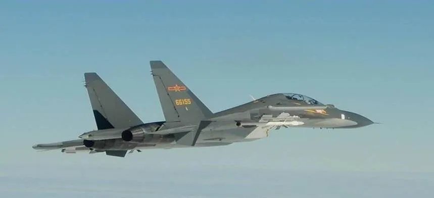 昨日50架解放軍機出海　上午24架次接力「聯合戰備警巡」