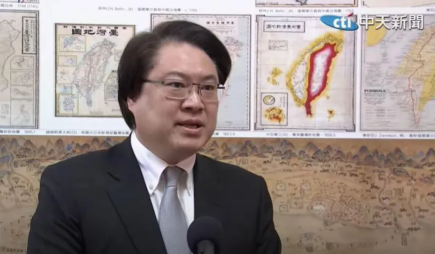 挺身護陳建仁想幫洗白　媒體人評論林右昌：愈洗愈黑丟臉丟到家