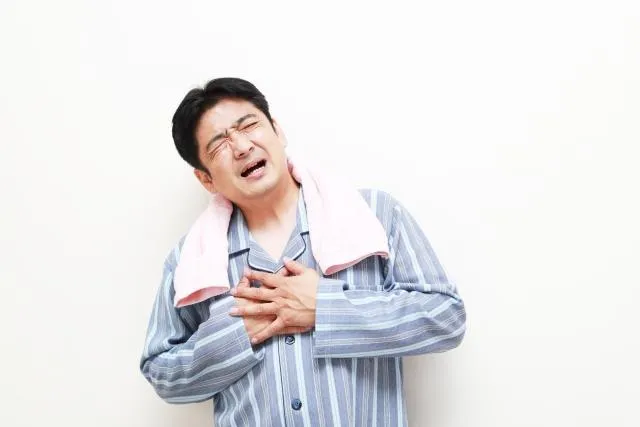 心肌梗塞年輕化！醫教「心痛指數」速測法：持續2分鐘快就醫
