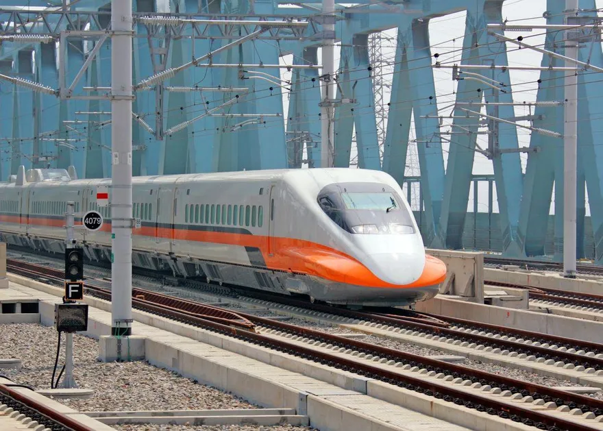 高鐵票大改版！今起自由座最多增開8節…「不限10～12車廂」