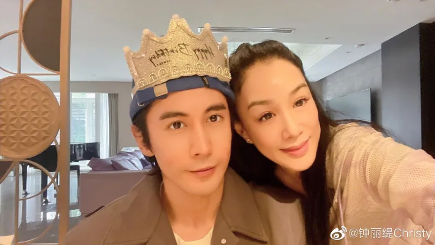 當6萬人面爆哭！鍾麗緹驚傳婚變小12歲尪…悲嘆：美有何用