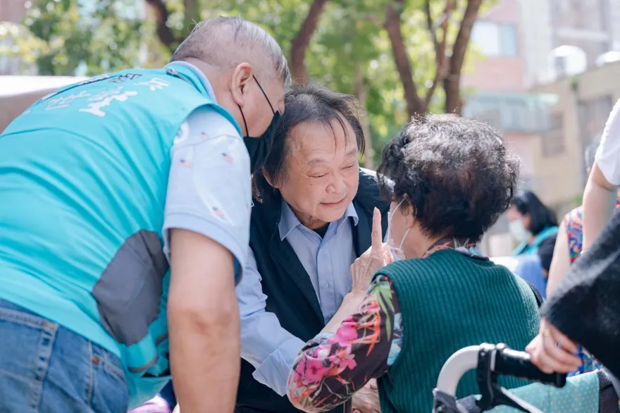 王世堅自稱黨內人緣好　「初選扯到派系根本亂噴一通」