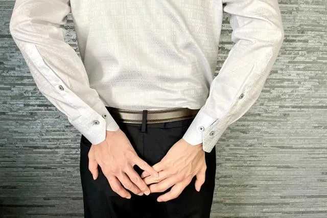 男大生剃光肛毛好後悔！竟「屎無前例」沾屎流湯臭到吐　醫：勿過度清潔！