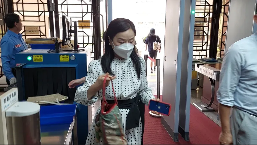 快訊/周玉蔻涉案出庭！這次完了？遭求償1000萬　她控趙少康家暴這樣拗