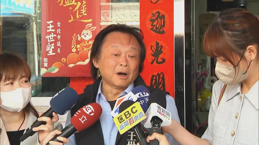 坦言曾陷低潮想放棄！　王世堅加碼批對手：有錢、有權、有人但沒格