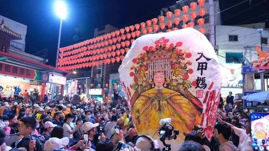 大甲媽遶境/大甲媽祖令旗別亂放！　專家：這樣做恐招來反效果