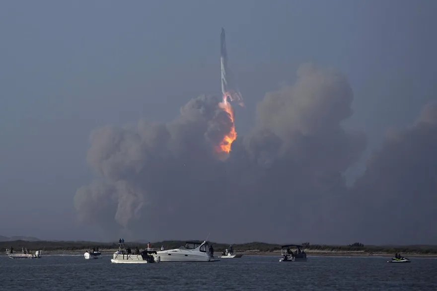 「星艦」發射失敗爆炸　美德州小鎮慘遭灰塵覆蓋居民氣炸