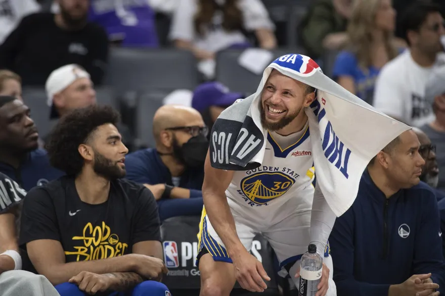 影/黑馬奇蹟！NBA季後賽史上首見　5678種子過首輪「柯神對決詹皇」