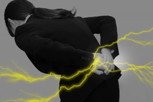 半夜總是下背痛？醫：「4種情況」不要再拖　盡快就醫