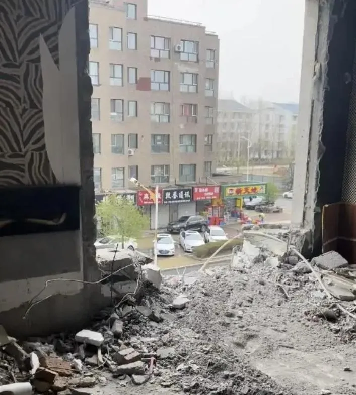 民眾裝修健身房卻讓「整棟樓報廢」　240戶居民被迫緊急撤離全氣炸