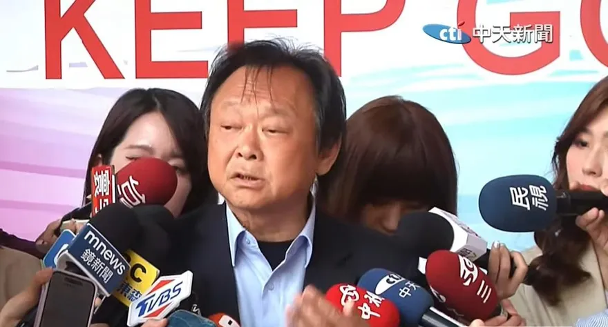 對戰游淑慧也是「美女對野獸」　王世堅盛讚：她的思緒和口才更銳利