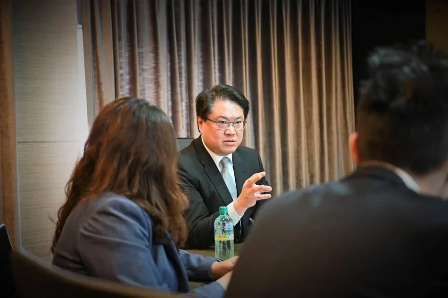 林右昌成「基隆慈禧」？驚爆介入2024大選　羅智強怒轟：輸不起！