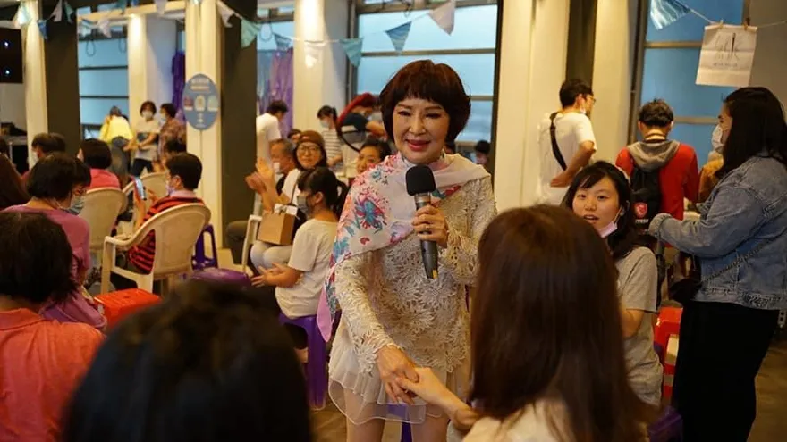 昔替前夫扛債！70歲司馬玉嬌傳領老人年金過活　白冰冰私下1暖舉曝光