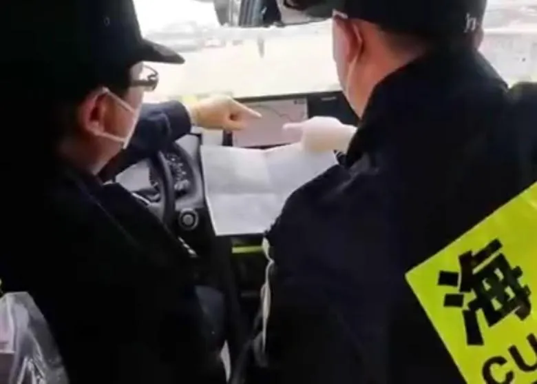 影/「損害國家主權」！導航地圖未標藏南國界　上海海關扣押20輛進口車