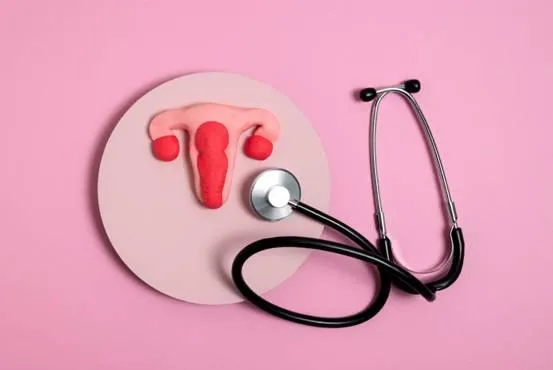 52歲婦停經1年胖10公斤　就醫檢查發現竟是「卵巢癌」惹禍！