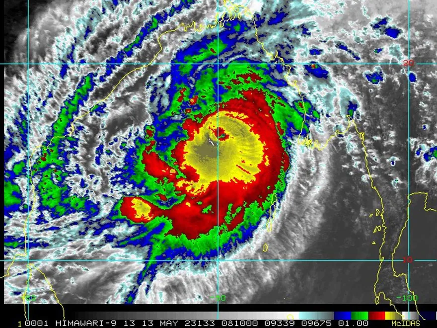 摩卡氣旋「黃帶黑」直撲緬甸　鄭明典示警：恐有重大災情
