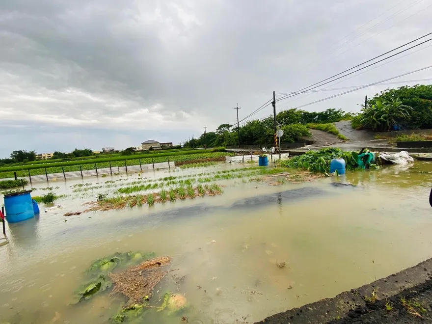快訊/雨彈狂炸北部！6縣市氣象局持發豪雨特報　1地區「紅通通」注意防災