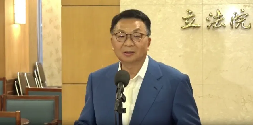 快訊／與吸金詐騙集團im.B關係密切　陳歐珀晚間宣布退選